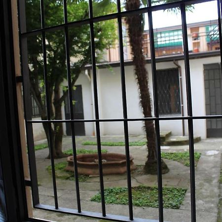 Un Loft Solo Per I Tuoi Occhi Apartment Bergamo Luaran gambar