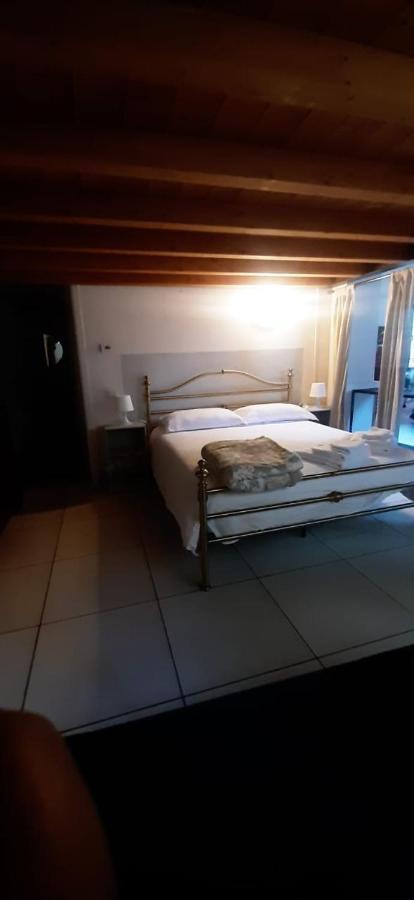 Un Loft Solo Per I Tuoi Occhi Apartment Bergamo Luaran gambar